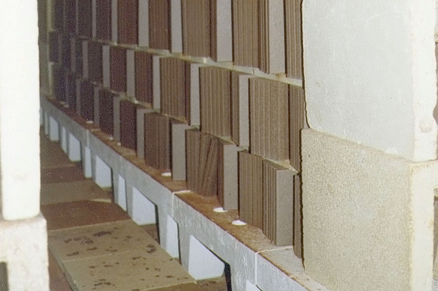 Floor tile kiln cars